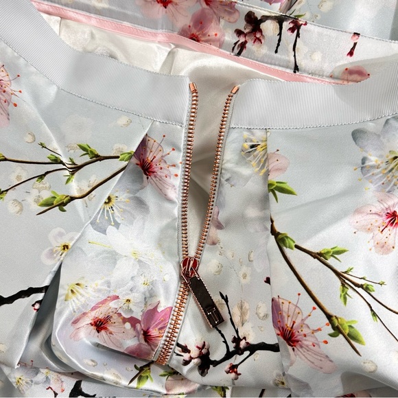 SOLD Ted Baker Oriental Blossom Tillye Burnout Flared Midi Skirt - Picture 6 of 10